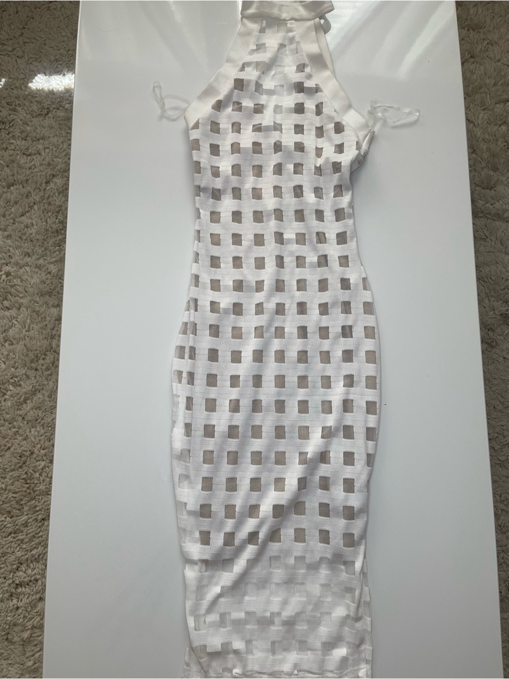 NWT‎ Elegant White Halter Dress